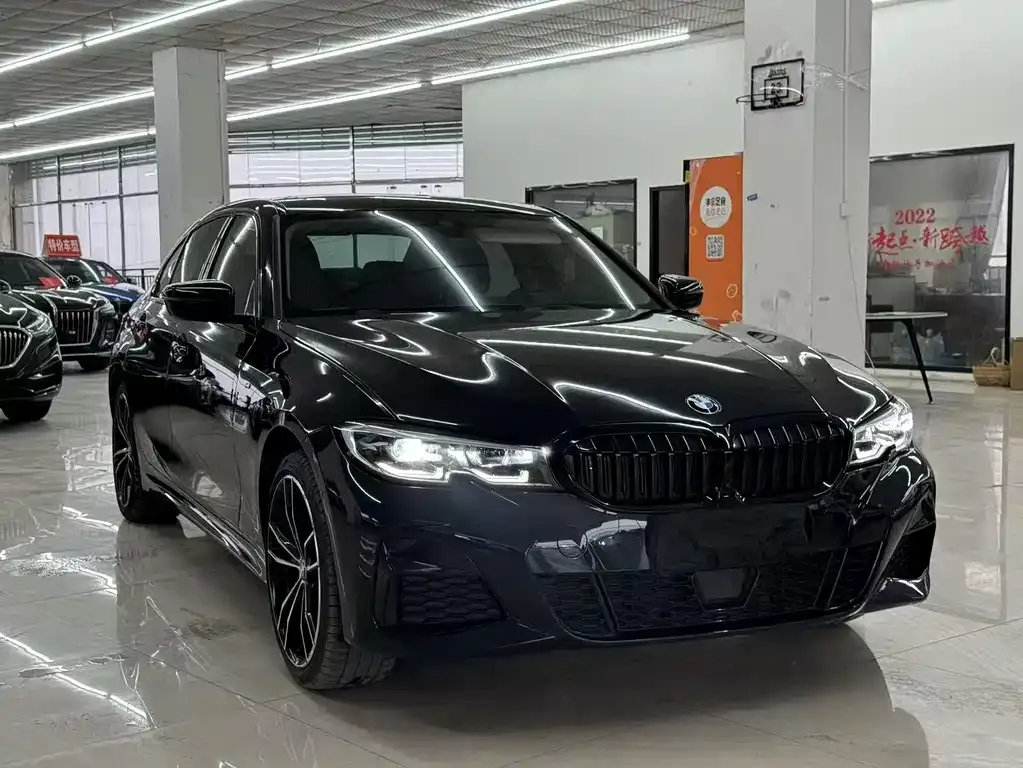BMW 3 Series 2022 из CN, фото 2