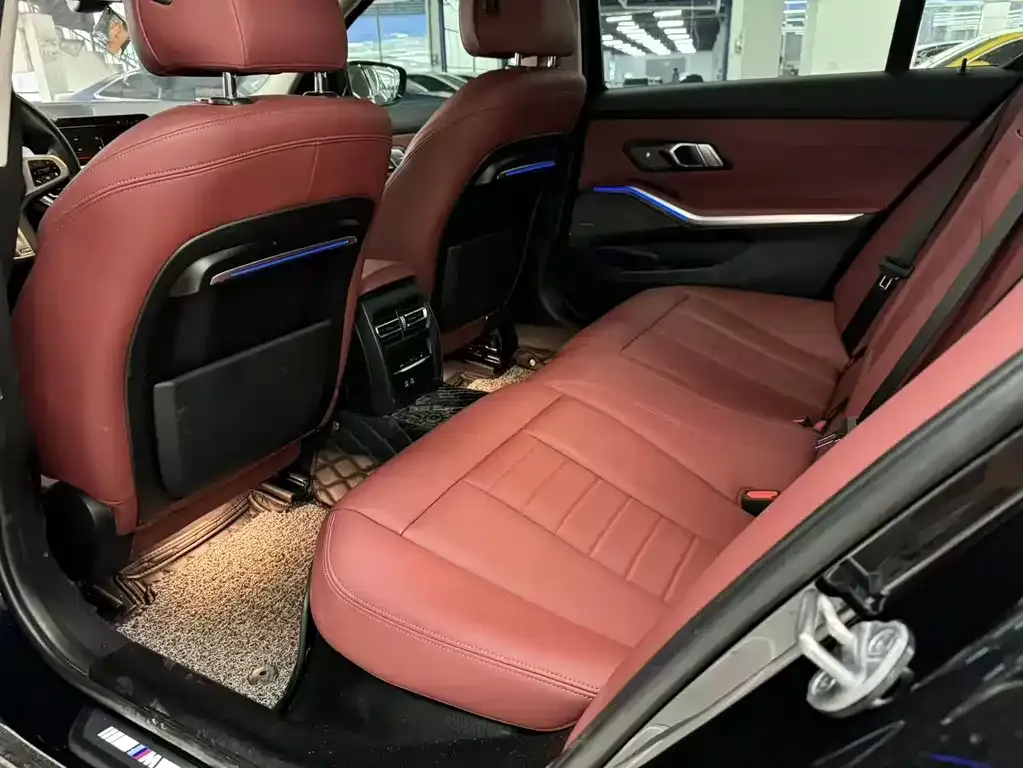 BMW 3 Series 2022 из CN, фото 8