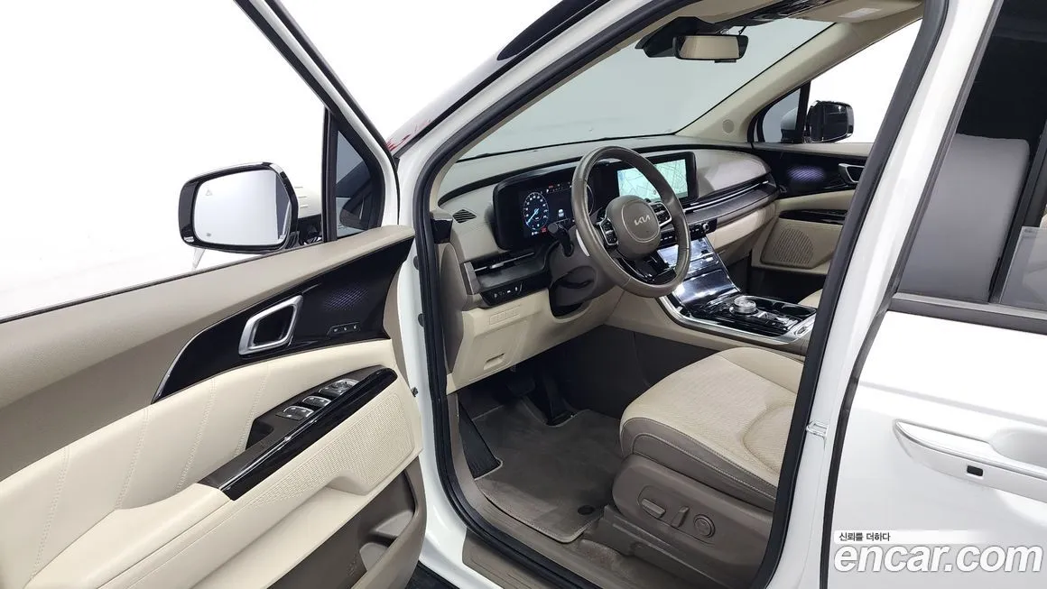 Kia Carnival — фото 10
