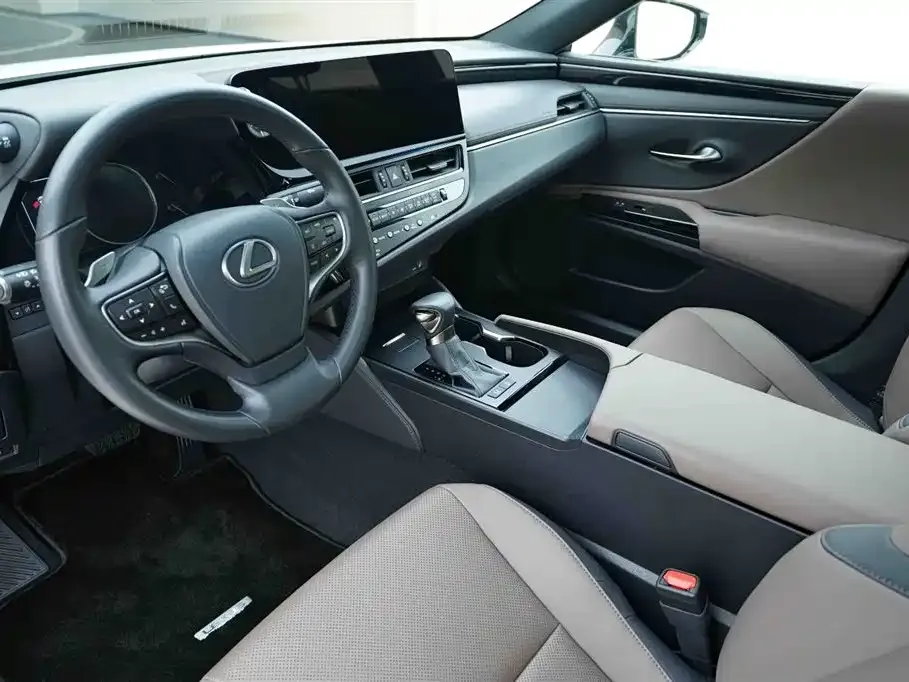 Lexus ES 2024 из CN, фото 9