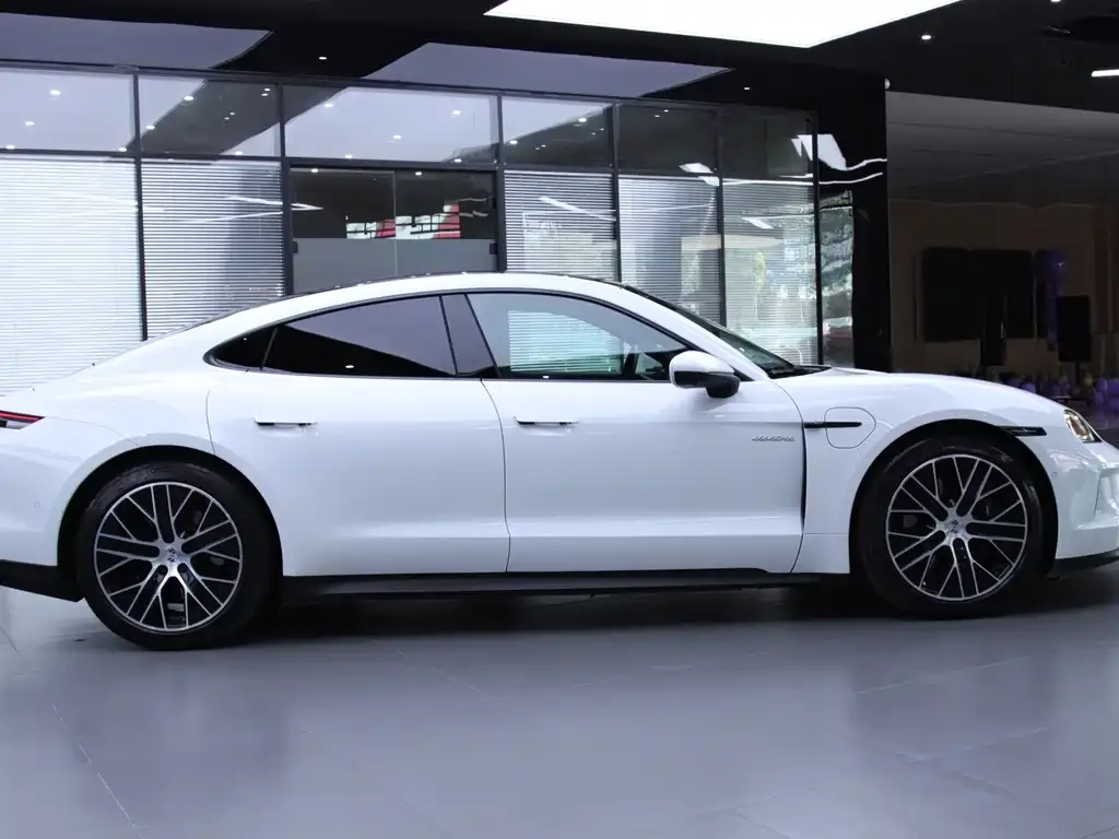 Porsche Taycan 2024 из CN, фото 3