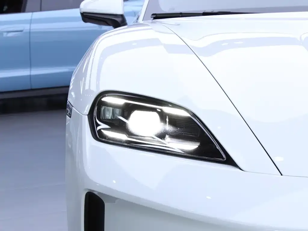 Porsche Taycan 2024 из CN, фото 4