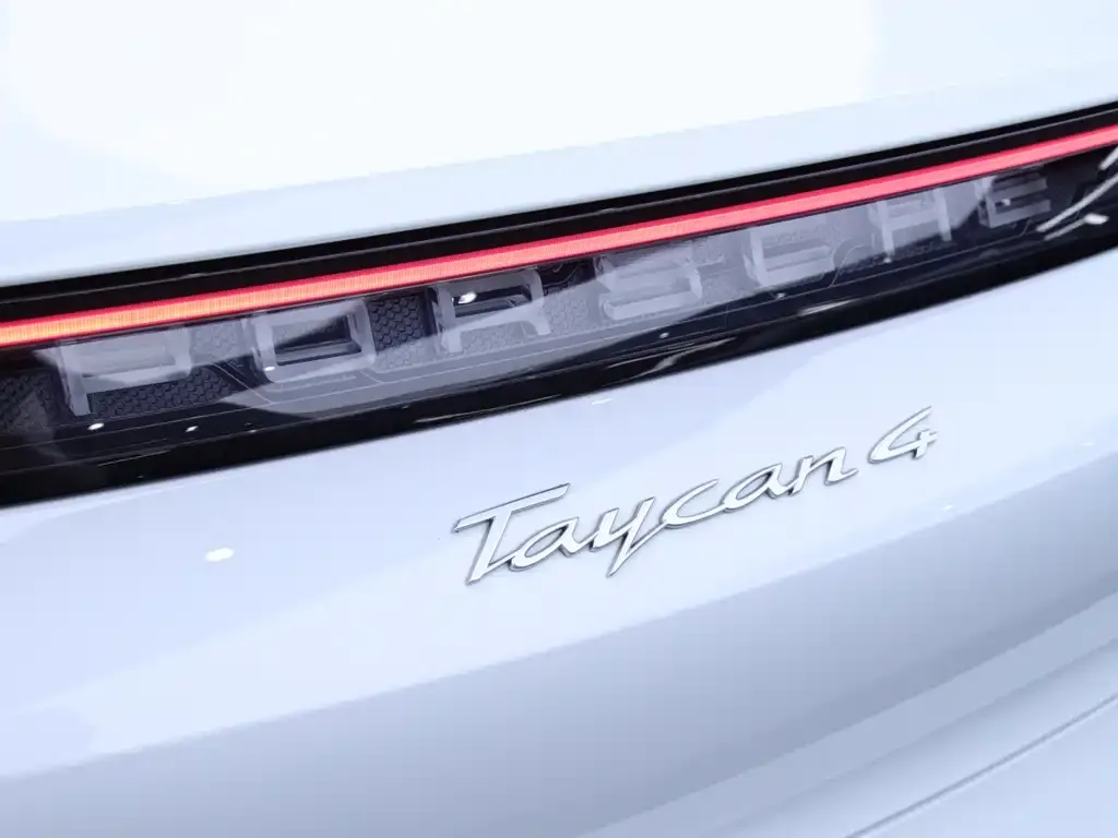 Porsche Taycan 2024 из CN, фото 6