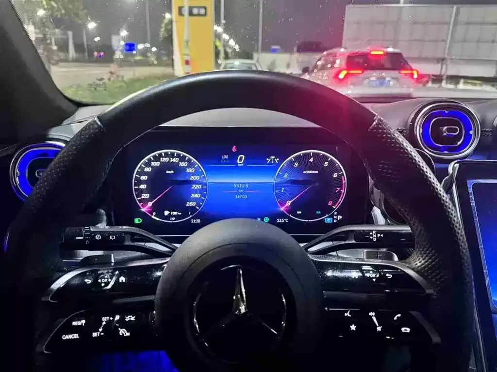 Mercedes-Benz GLC 2024 из CN, фото 2