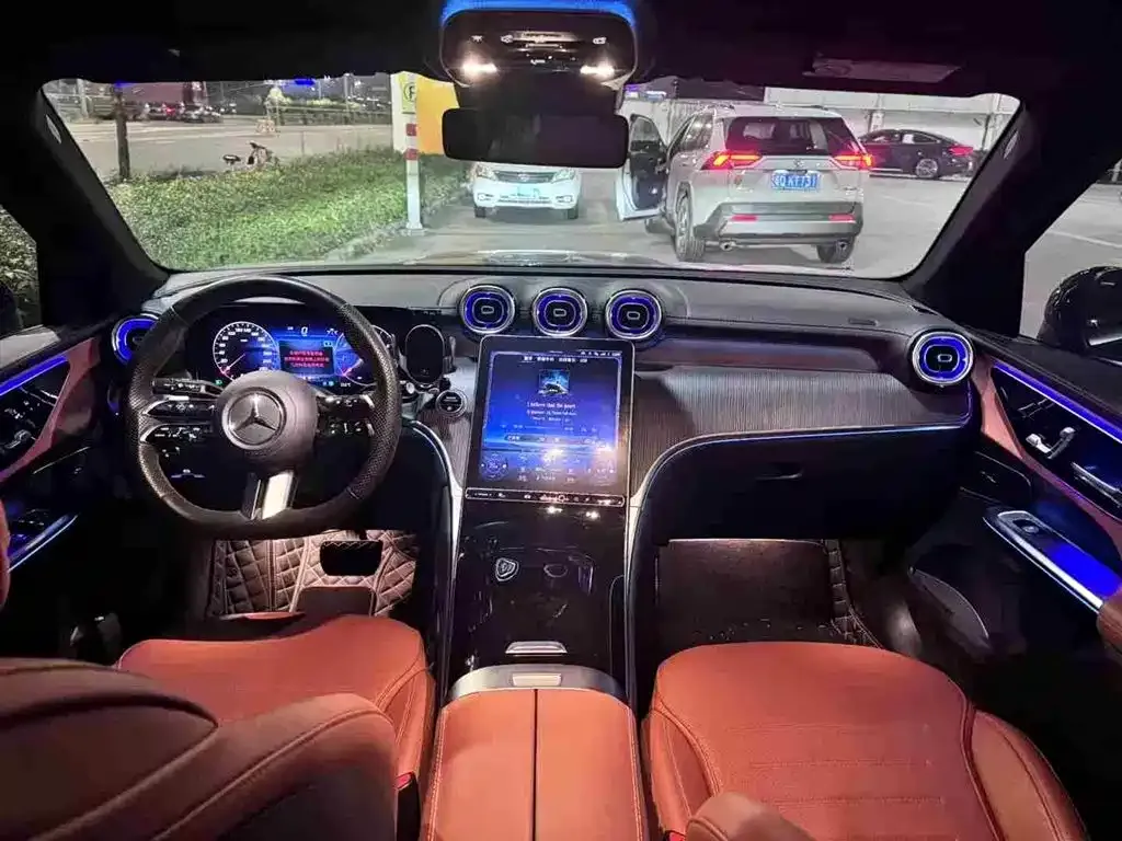 Mercedes-Benz GLC 2024 из CN, фото 3