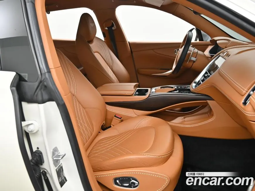 Aston Martin DBX 2021 из KR, фото 10