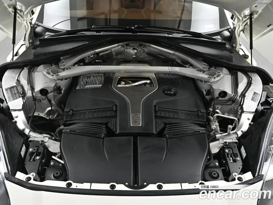 Aston Martin DBX 2021 из KR, фото 6