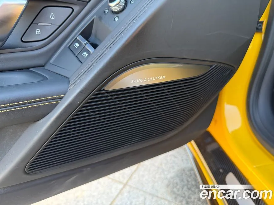 Audi R8 2021 из KR, фото 7