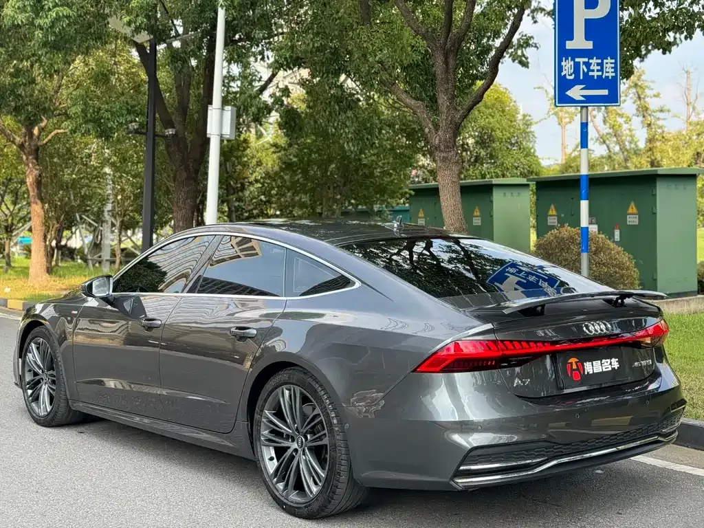 Audi A7 2022 из CN, фото 4