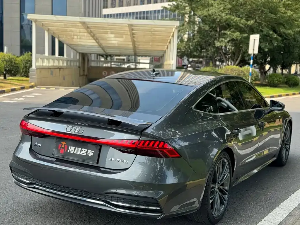 Audi A7 2022 из CN, фото 6