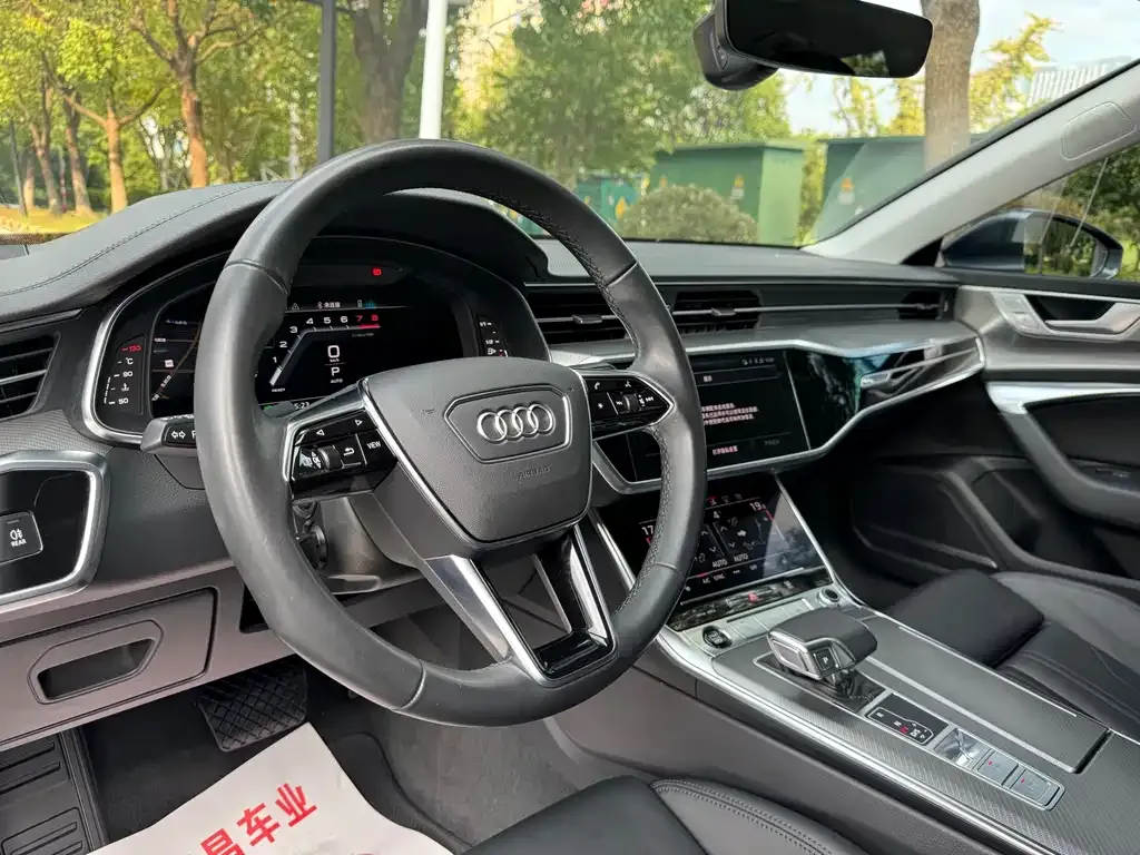 Audi A7 2022 из CN, фото 7