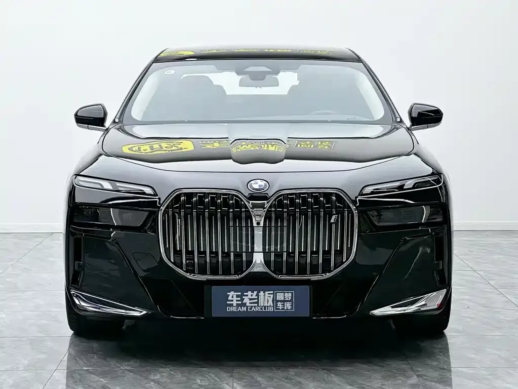 BMW i7 2024 из CN, фото 2