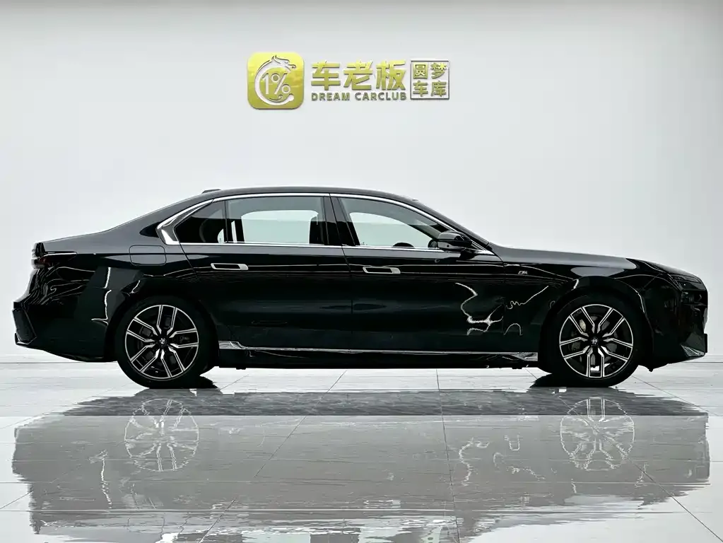 BMW i7 2024 из CN, фото 7