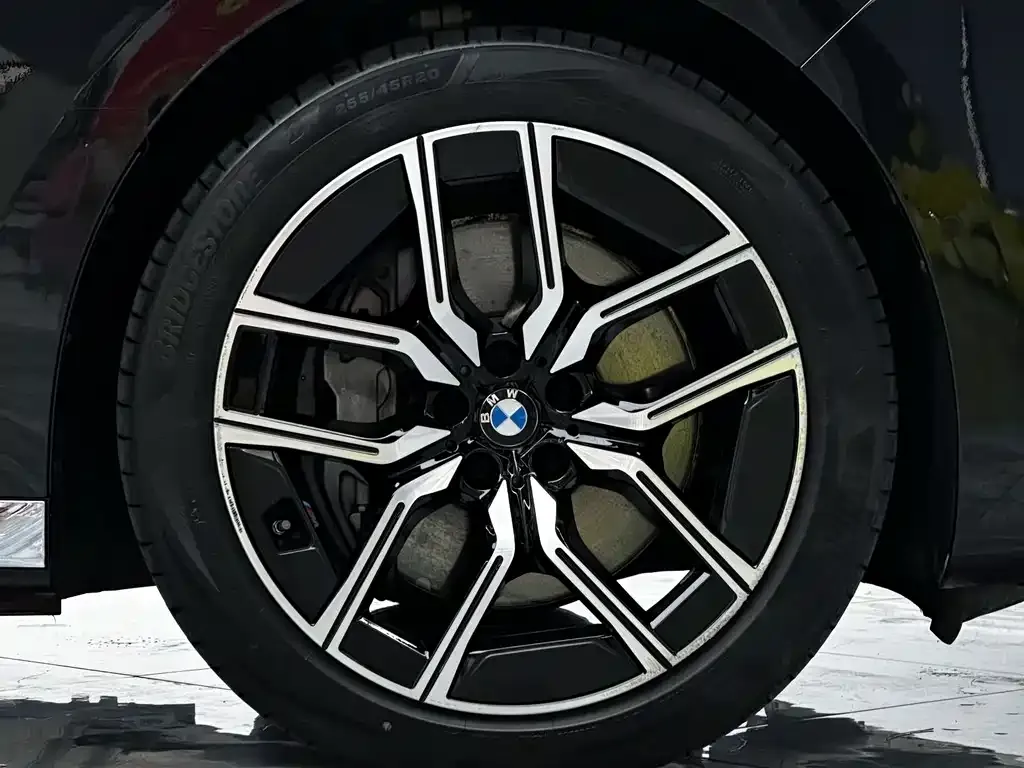 BMW i7 2024 из CN, фото 8