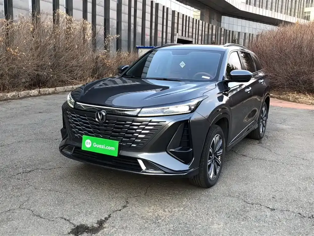 Changan CS75 PLUS — фото 1