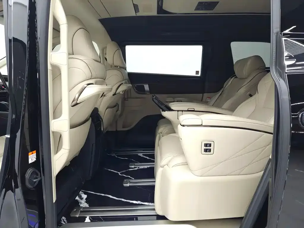 Toyota Alphard 2024 из CN, фото 9