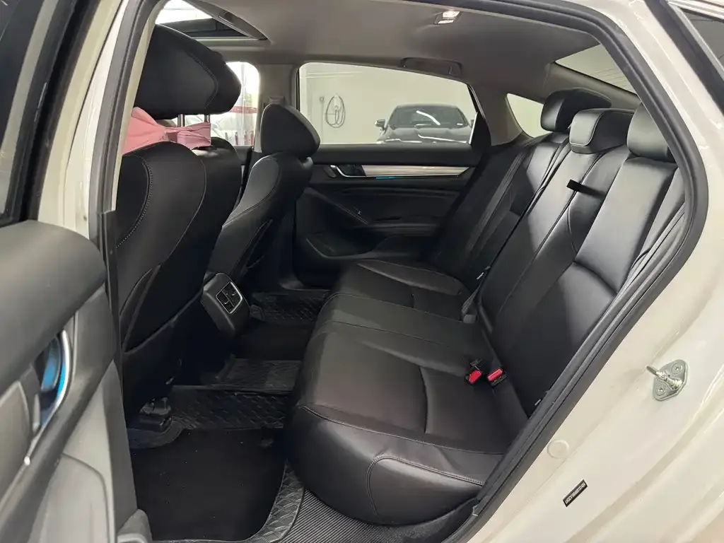 Honda Accord 2021 из CN, фото 5