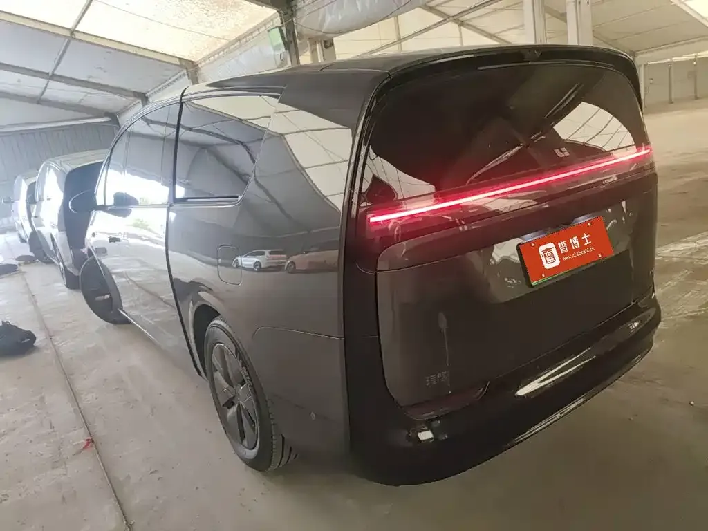 Li Auto MEGA 2024 из CN, фото 5