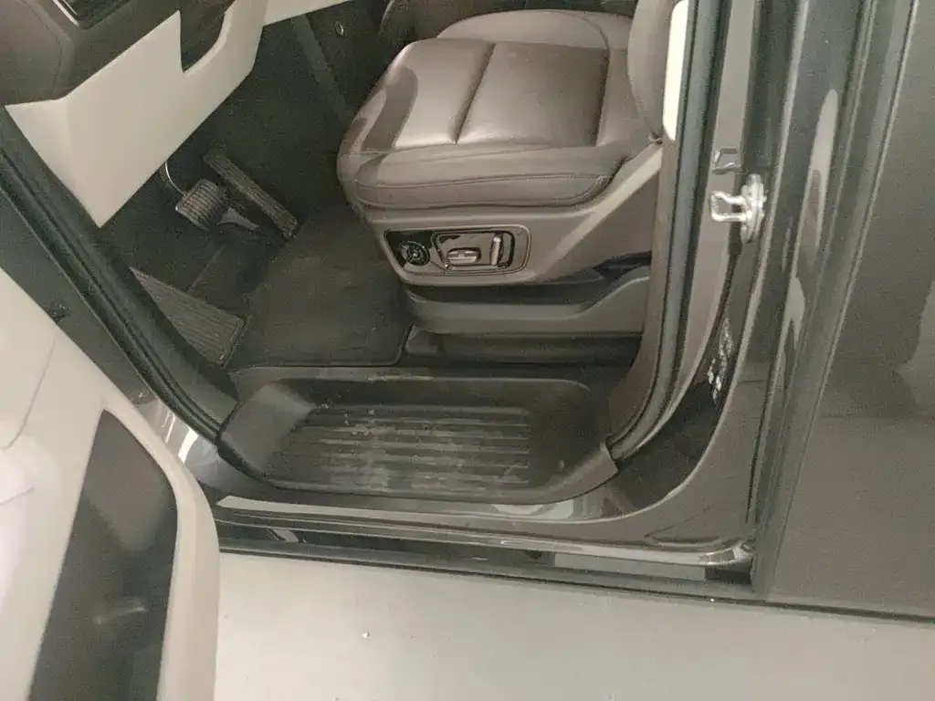 Li Auto MEGA 2024 из CN, фото 6
