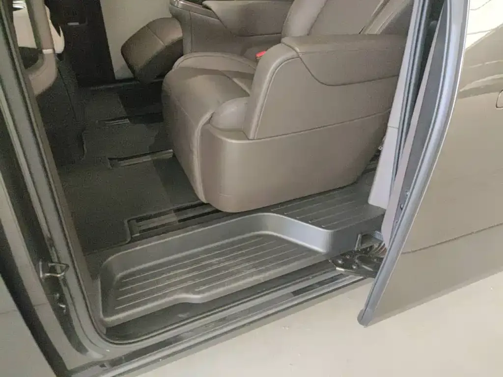 Li Auto MEGA 2024 из CN, фото 7