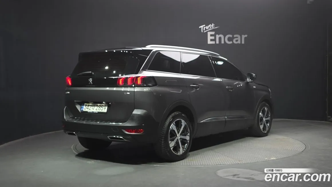 Peugeot 5008 2022 из KR, фото 2