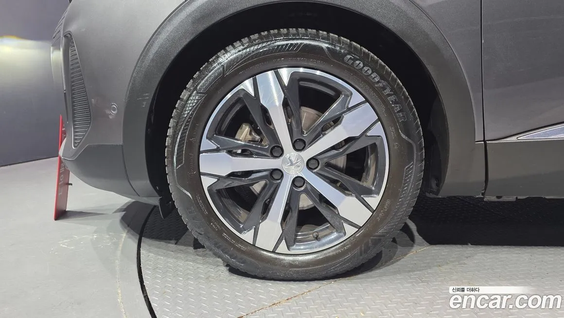 Peugeot 5008 2022 из KR, фото 5