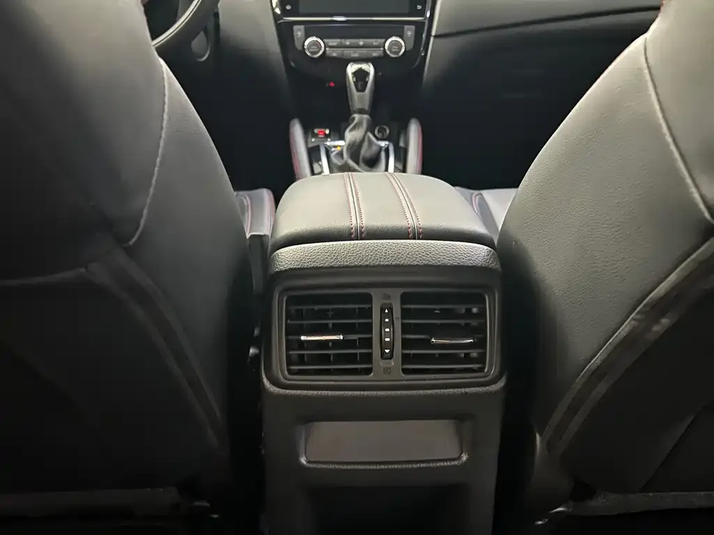Nissan Qashqai 2023 из CN, фото 10