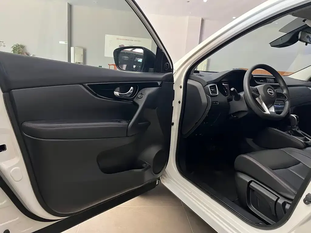 Nissan Qashqai 2023 из CN, фото 4