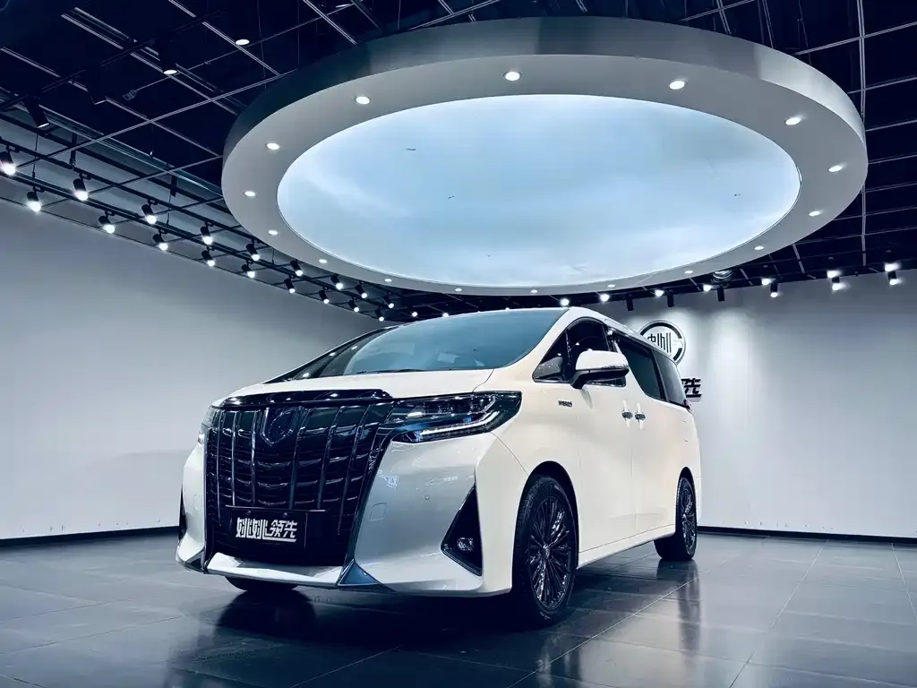 Toyota Alphard 2021 из CN, фото 1