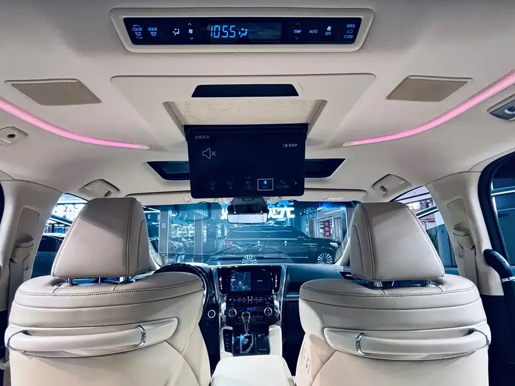 Toyota Alphard 2021 из CN, фото 10