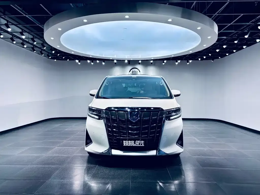 Toyota Alphard 2021 из CN, фото 2