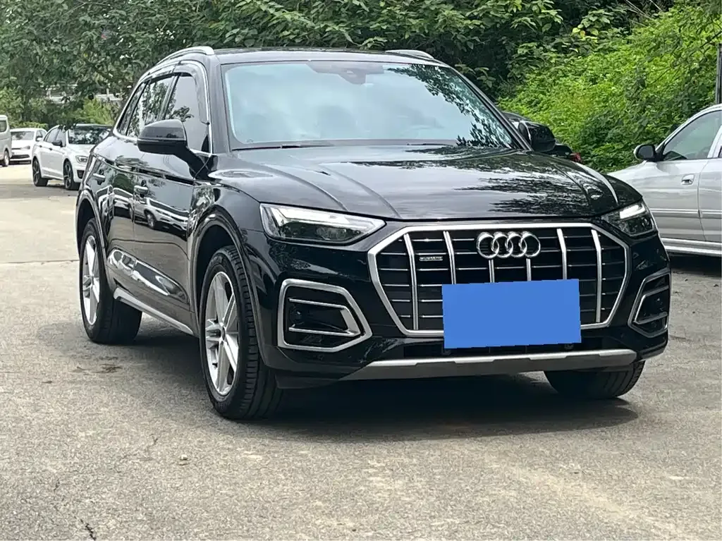 Audi Q5L 2022 из CN, фото 2