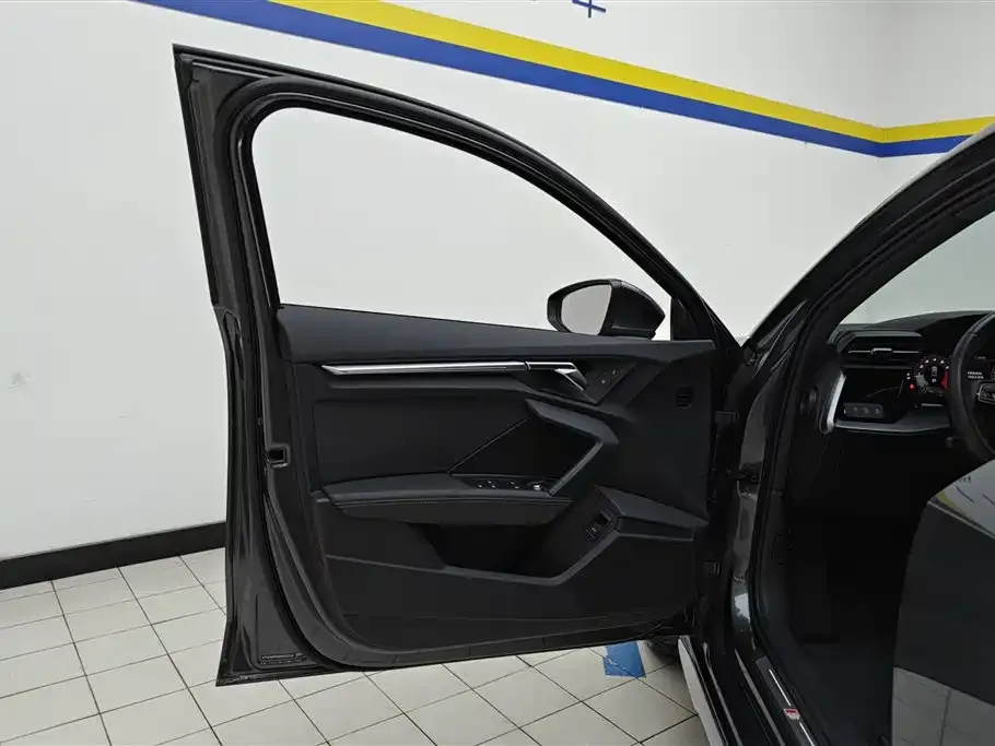Audi A3 2024 из CN, фото 7