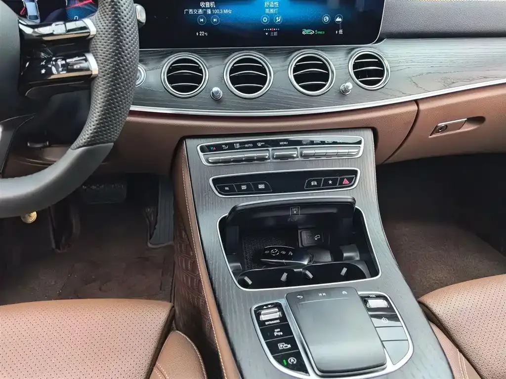 Mercedes-Benz E-Class 2022 из CN, фото 8
