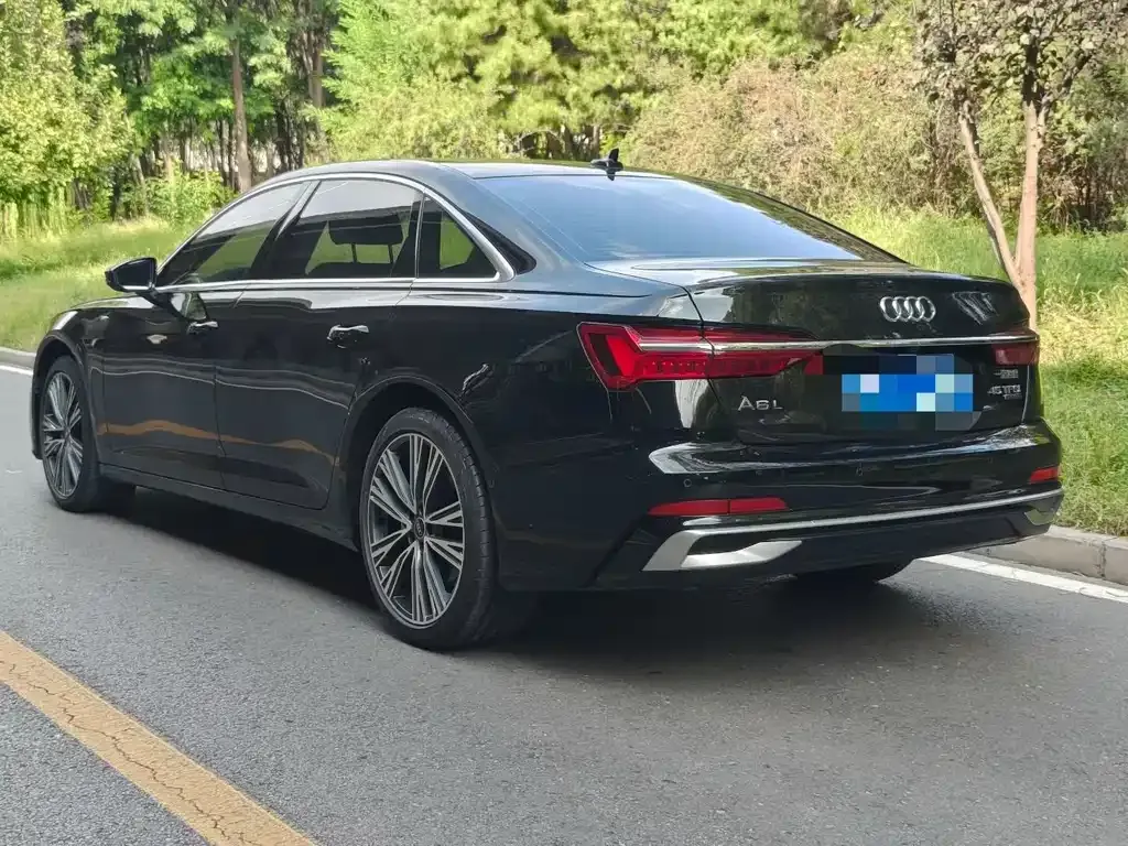 Audi A6L 2025 из CN, фото 5