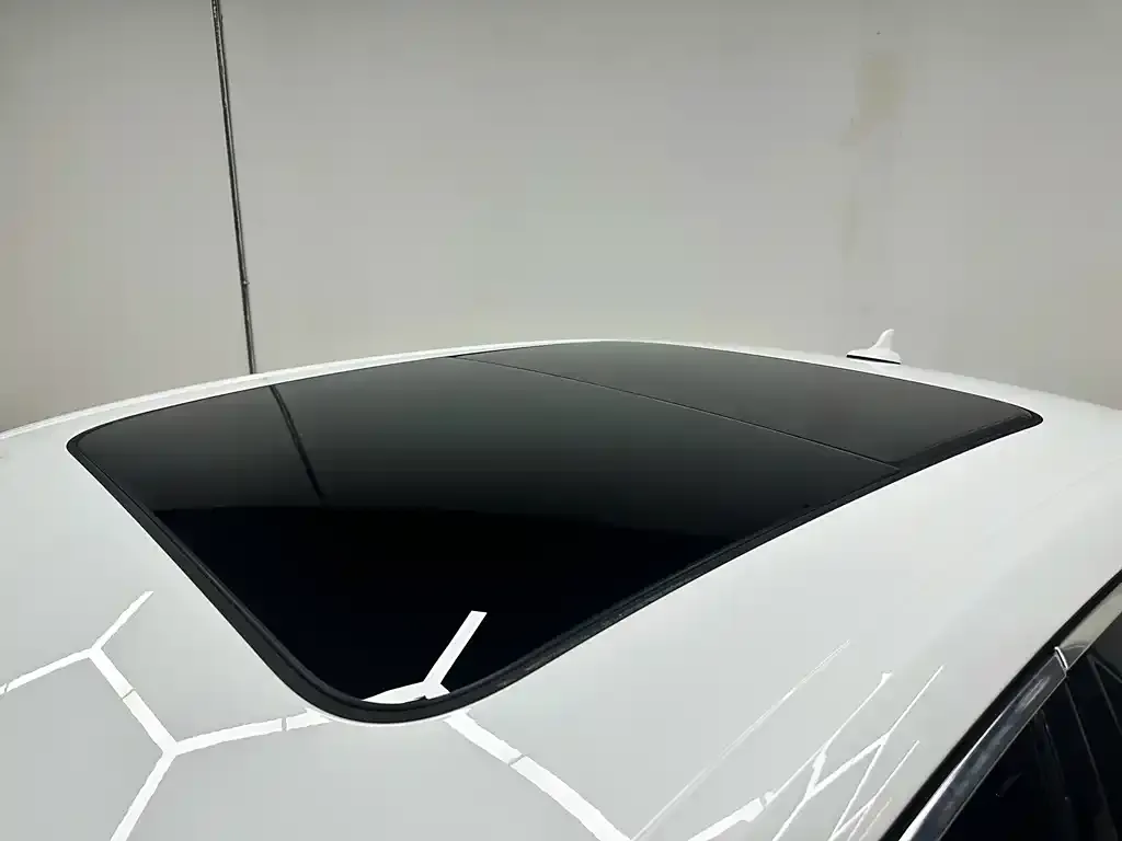Audi A4L 2023 из CN, фото 10
