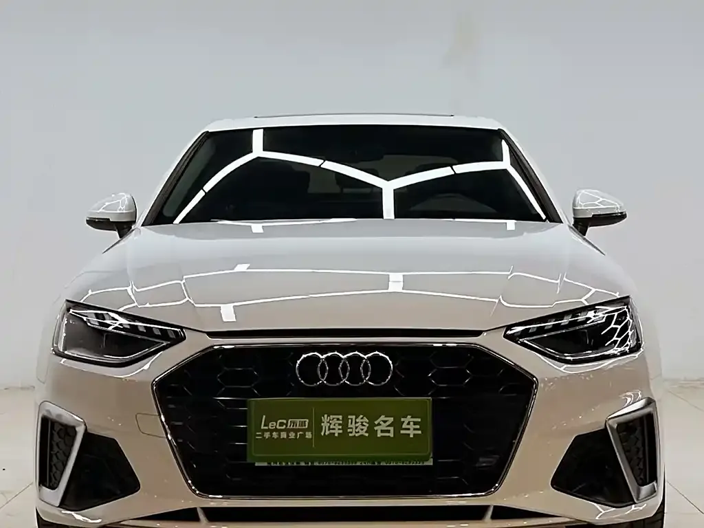 Audi A4L 2023 из CN, фото 4