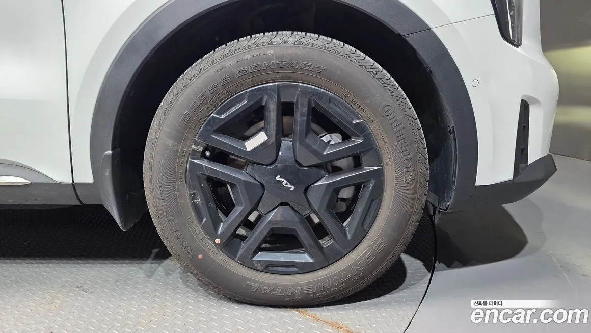 Kia Sorento — фото 5