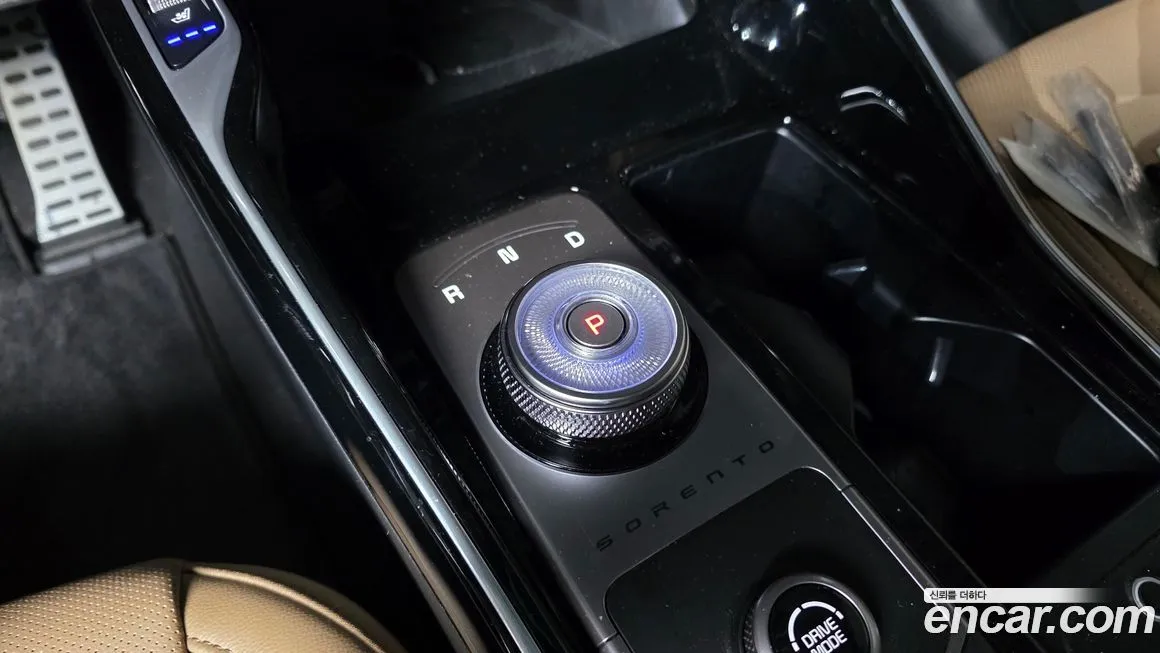 Kia Sorento — фото 9
