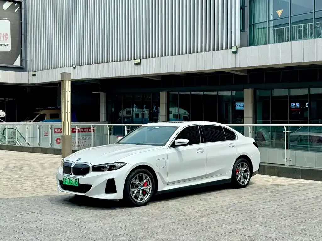 BMW i3 2023 из CN, фото 1
