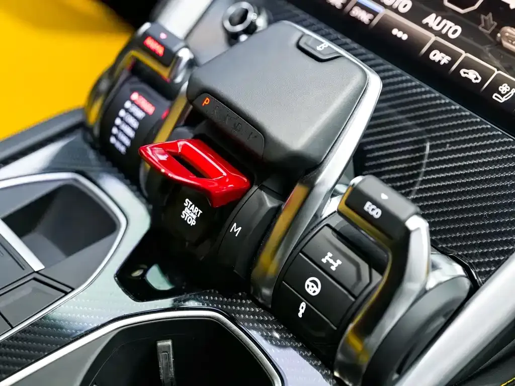 Lamborghini Urus 2021 из CN, фото 10