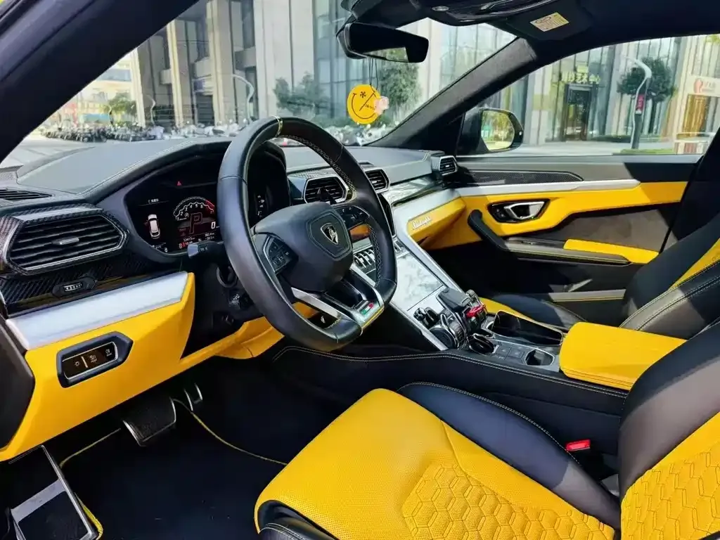 Lamborghini Urus 2021 из CN, фото 5
