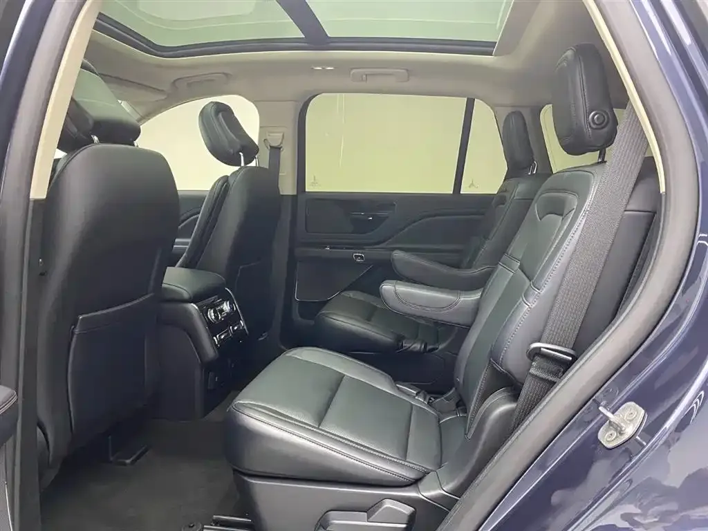 Lincoln Aviator 2022 из CN, фото 10