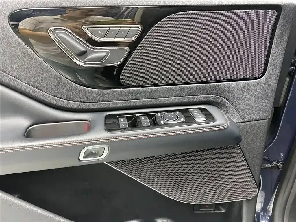 Lincoln Aviator 2022 из CN, фото 7
