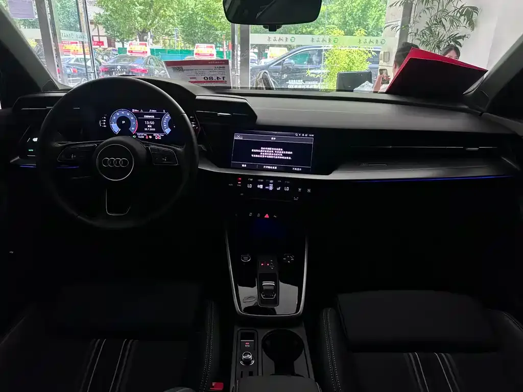 Audi A3 2024 из CN, фото 5