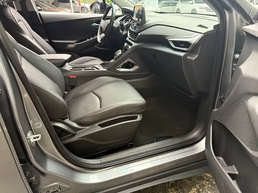 Chevrolet Volando 2023 из CN, фото 9