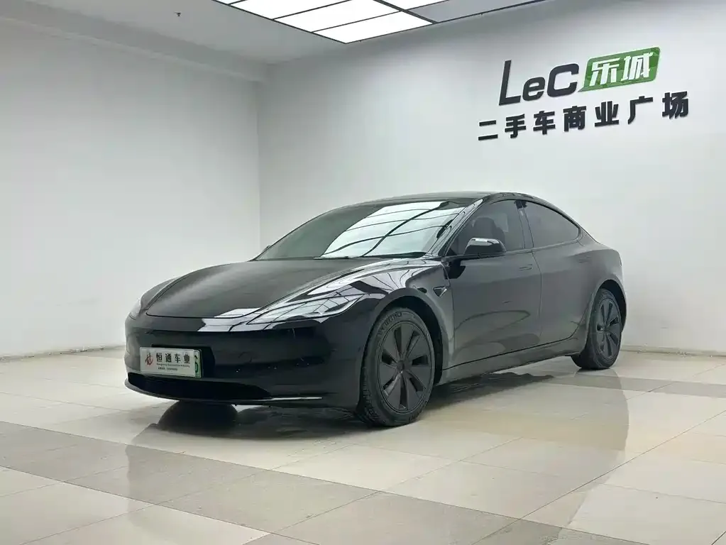 Tesla Model 3 2023 из CN, фото 1