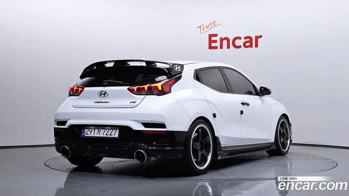 Hyundai Veloster 2021 из KR, фото 2