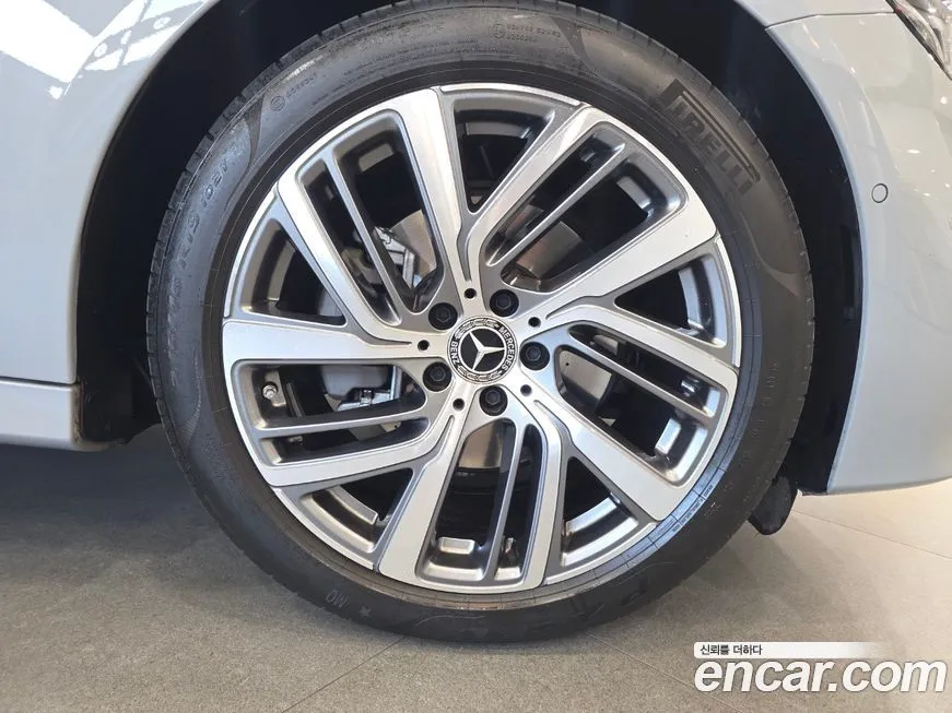 Mercedes-Benz E-Class 2024 из KR, фото 5