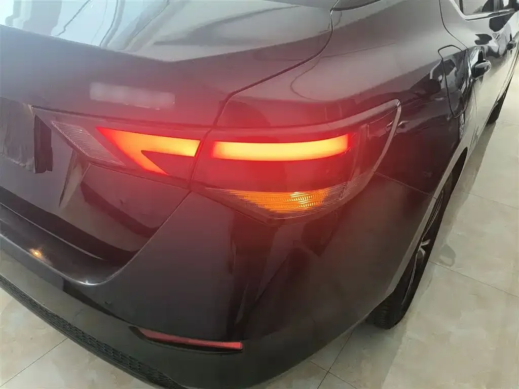 Nissan Sylphy 2022 из CN, фото 8